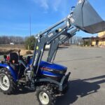 Farmtrac Atom 26 c нвесным погрузчиком Kerland